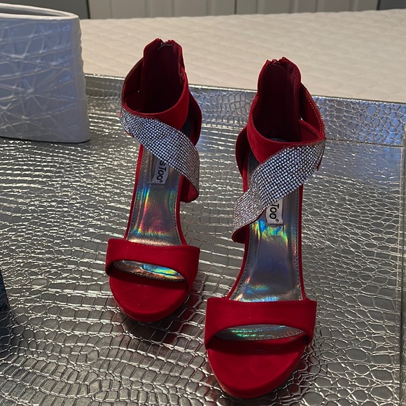 Red Heels - Picture 2 of 6